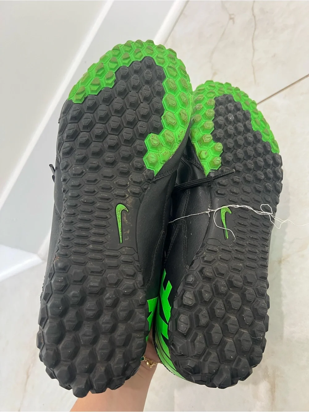 Nike Black / Green Bomba Soccer Shoes Size 11 US